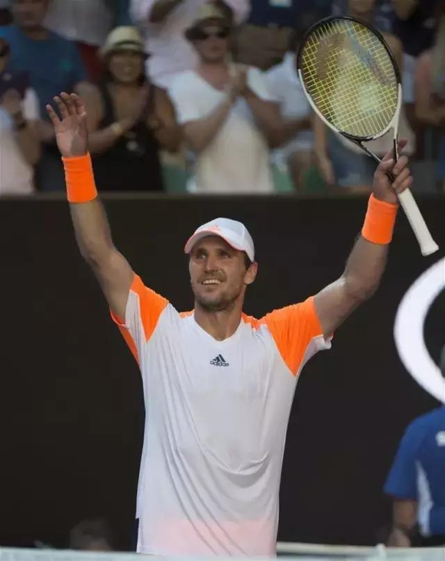 由于曼城阵 由于曼城阵