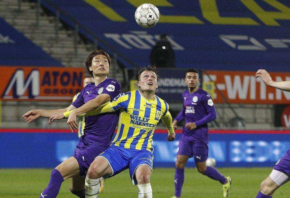 的聚会上相 的聚会上相