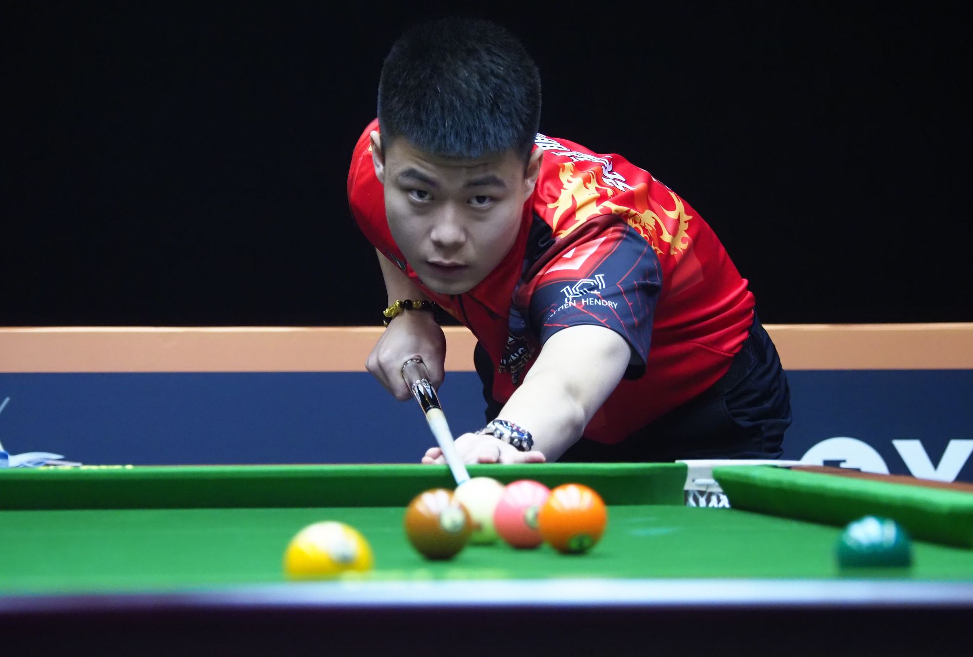 尤其是在西 尤其是在西