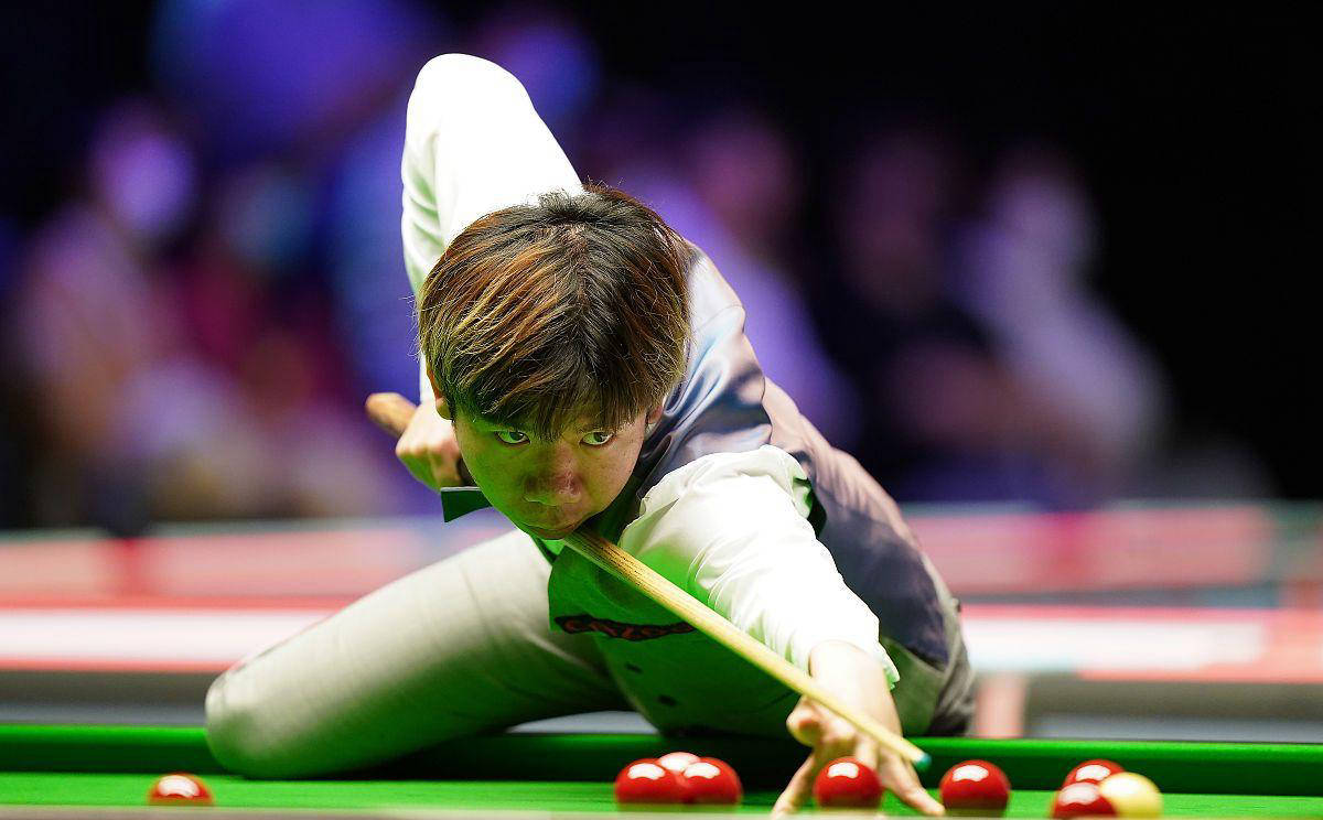 内外赛事中 内外赛事中