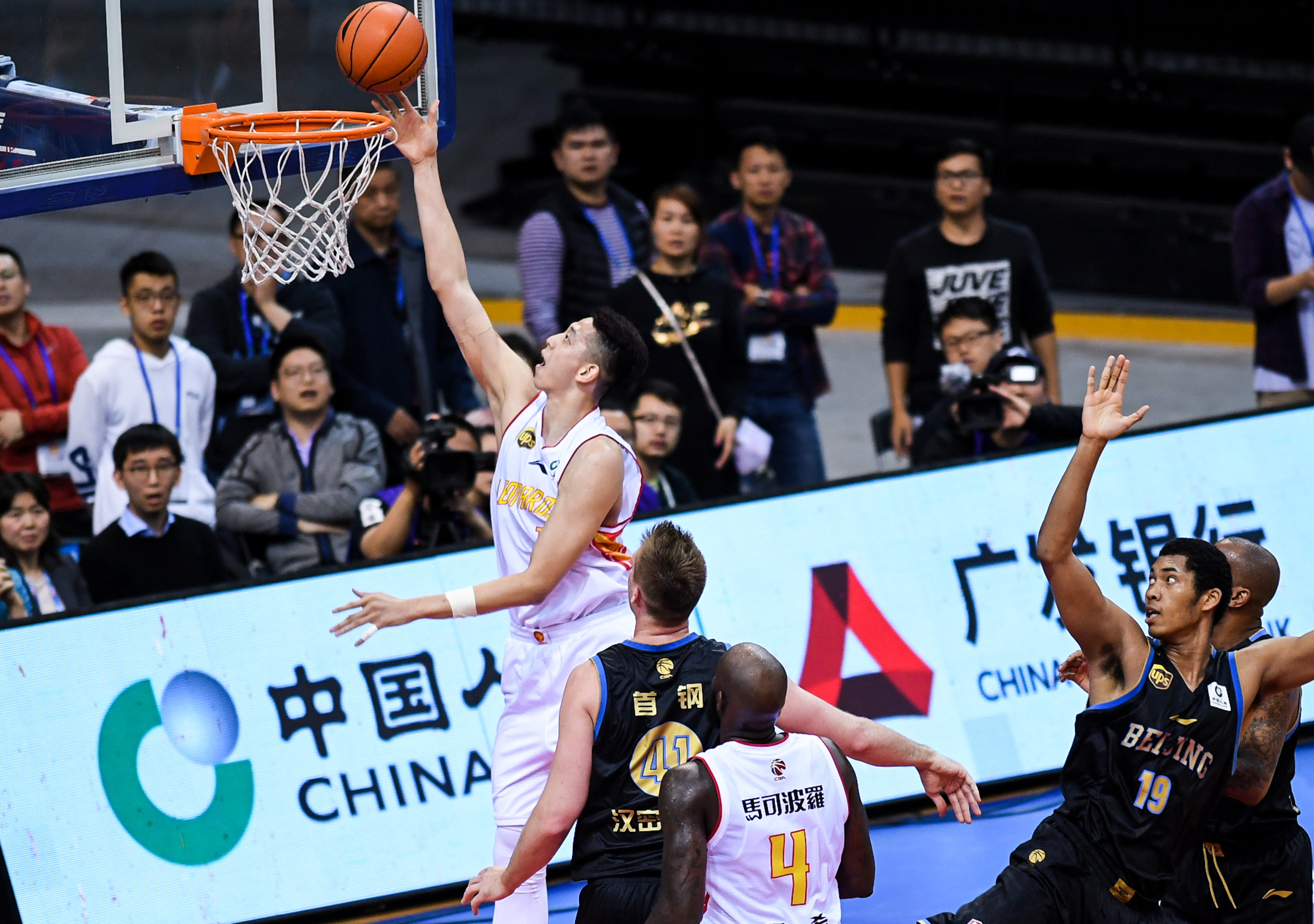 赛的秩序被 赛的秩序被